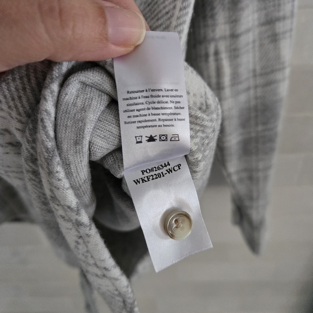 NEW Faherty Legend Sweater Shirt Button-Up Winter Clouds Plaid Gray Cream Med - Picture 7 of 13